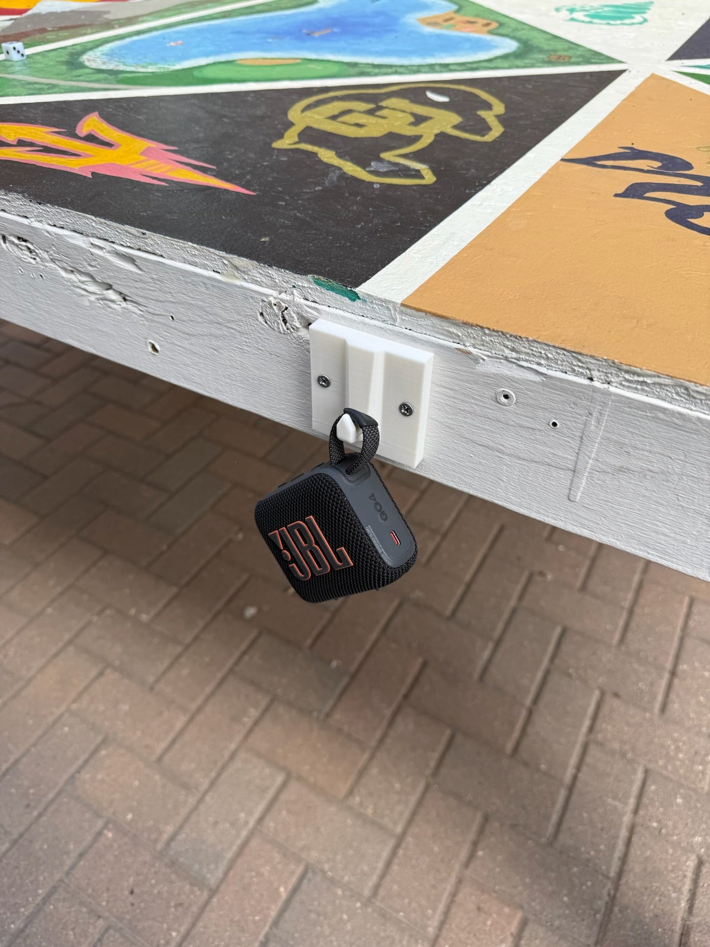 The Hooker – Die Table Hook